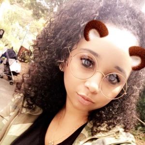 Meet your Posher, Kiara